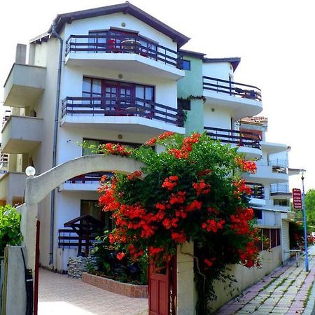 Guest House Urdoviza Kiten  Luaran gambar