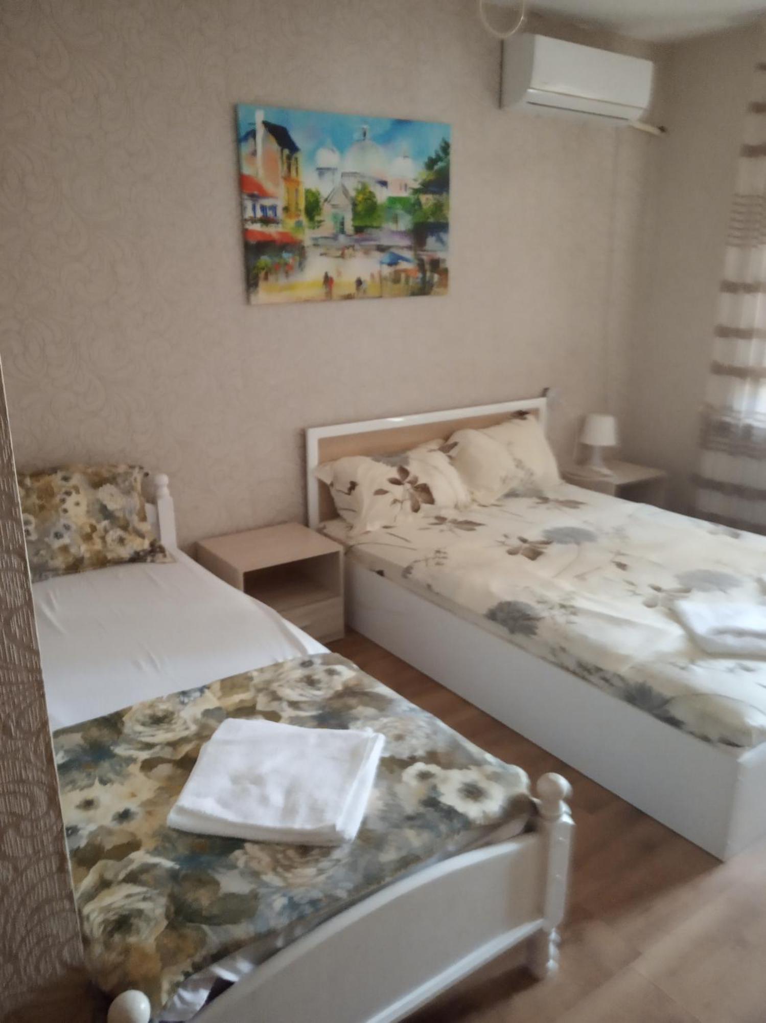 Guest House Urdoviza Kiten  Bilik gambar