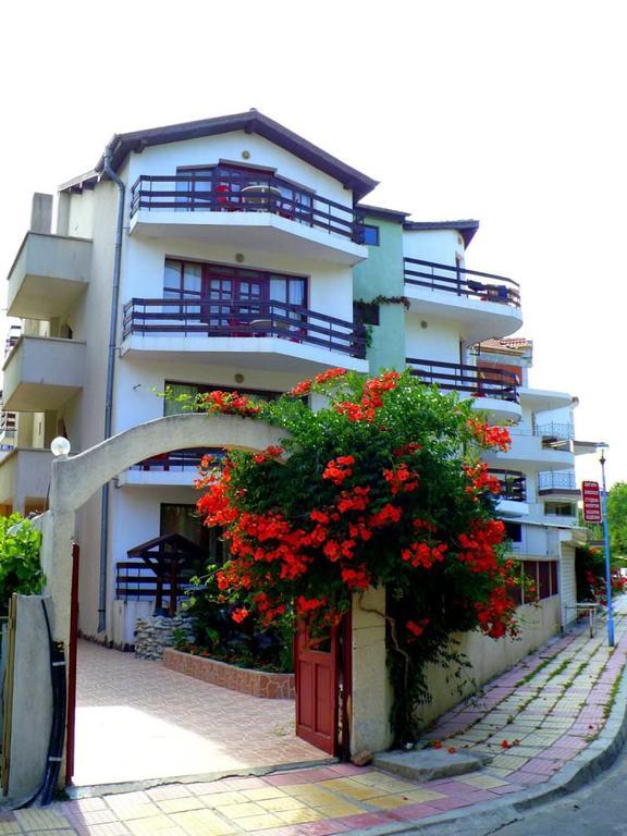 Guest House Urdoviza Kiten  Luaran gambar